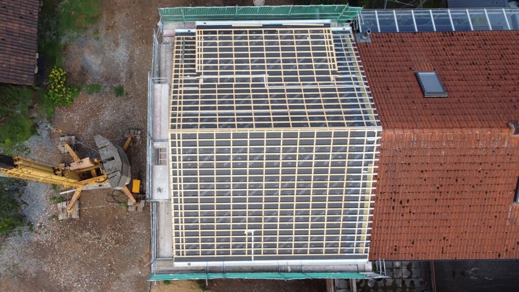 Neubau Doppelhaushälfte mit Satteldach – Zimmerei & Holzbau Seitz im Spessart