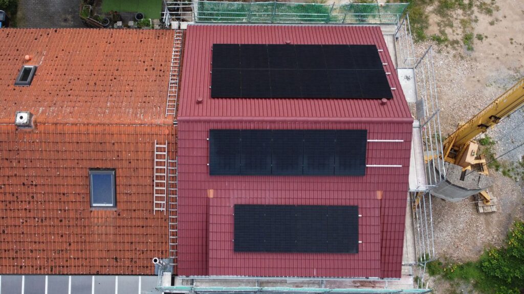 Neubau Doppelhaushälfte mit Satteldach – Zimmerei & Holzbau Seitz im Spessart