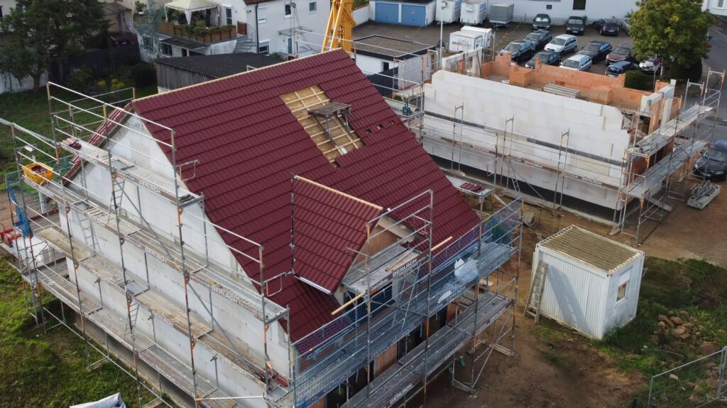 Neubau Doppelhaushälften mit Satteldachgauben – Zimmerei & Holzbau Seitz im Spessart