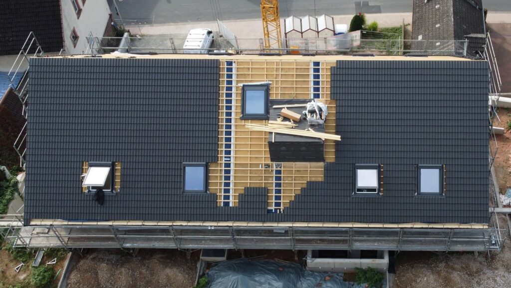 Neubau Mehrparteienhaus mit Satteldach – Zimmerei & Holzbau Seitz im Spessart