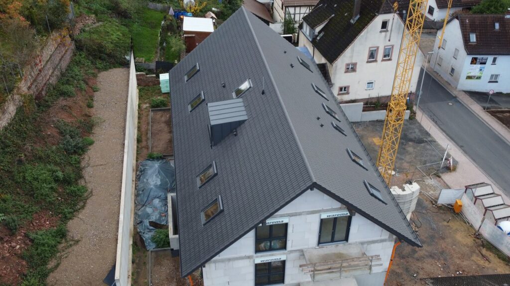 Neubau Mehrparteienhaus mit Satteldach – Zimmerei & Holzbau Seitz im Spessart